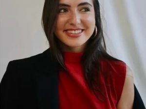 Portrait of Sophia Yassinger