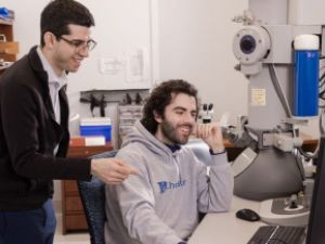 Nanoscale Movies Shed Light on One Barrier to a Clean Energy Future